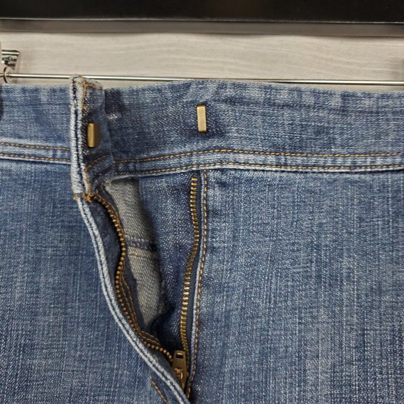 Ann Taylor Denim Mini - Picture 3 of 8